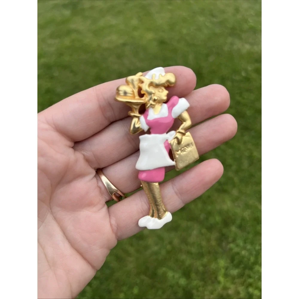 Waitress Pin Brooch Gold-Tone‎ w/ Pink & White Signed LS Vintage 3